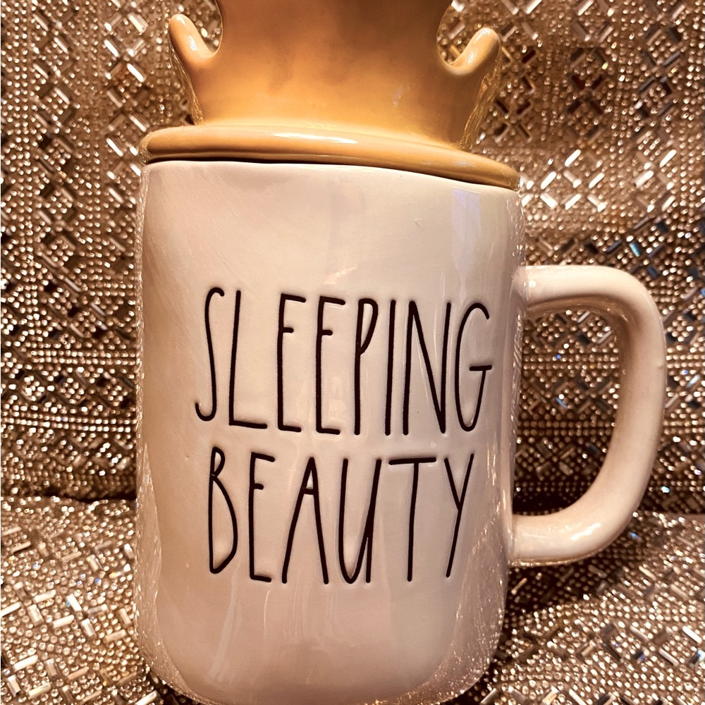👑Rae Dunn Sleeping Beauty Aurora Mug👑
